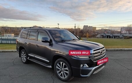 Toyota Land Cruiser 200, 2016 год, 5 250 000 рублей, 3 фотография