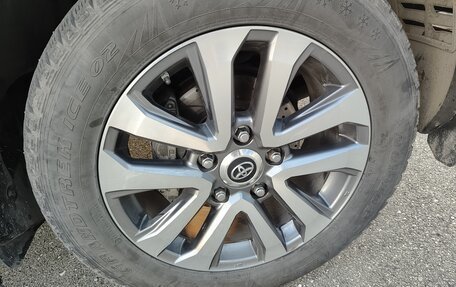 Toyota Land Cruiser 200, 2016 год, 5 250 000 рублей, 17 фотография