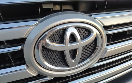 Toyota Land Cruiser 200, 2016 год, 5 250 000 рублей, 18 фотография