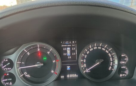 Toyota Land Cruiser 200, 2016 год, 5 250 000 рублей, 27 фотография