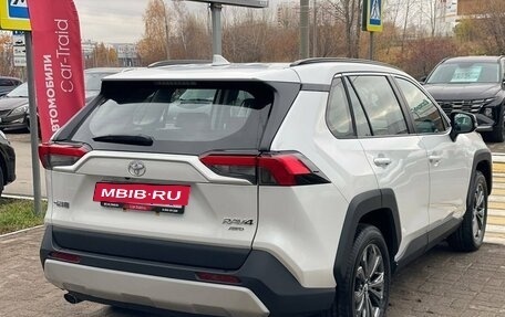 Toyota RAV4, 2025 год, 3 890 000 рублей, 5 фотография