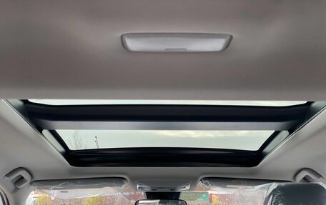 Toyota RAV4, 2025 год, 3 890 000 рублей, 27 фотография