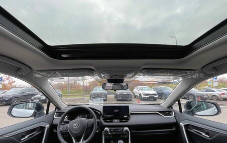 Toyota RAV4, 2025 год, 3 890 000 рублей, 26 фотография