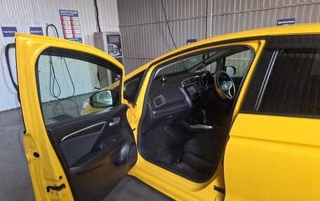 Honda Fit III, 2018 год, 1 450 000 рублей, 7 фотография