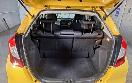 Honda Fit III, 2018 год, 1 450 000 рублей, 8 фотография