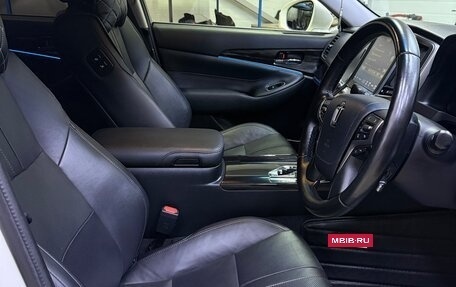Toyota Crown, 2016 год, 2 850 000 рублей, 21 фотография