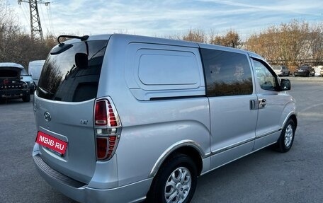 Hyundai Grand Starex Grand Starex I рестайлинг 2, 2009 год, 950 000 рублей, 6 фотография