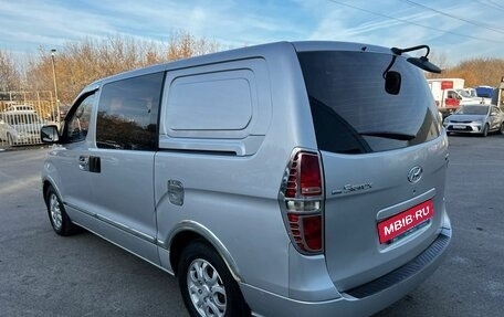 Hyundai Grand Starex Grand Starex I рестайлинг 2, 2009 год, 950 000 рублей, 5 фотография