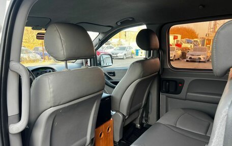 Hyundai Grand Starex Grand Starex I рестайлинг 2, 2009 год, 950 000 рублей, 15 фотография