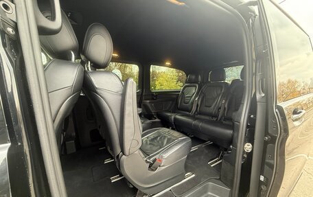 Mercedes-Benz V-Класс, 2018 год, 3 800 000 рублей, 12 фотография