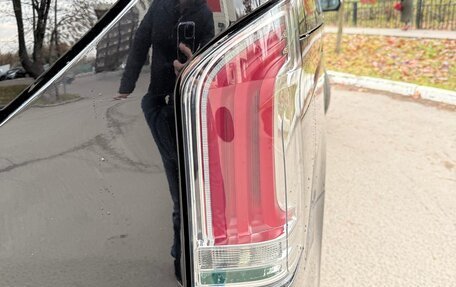 Mercedes-Benz V-Класс, 2018 год, 3 800 000 рублей, 20 фотография