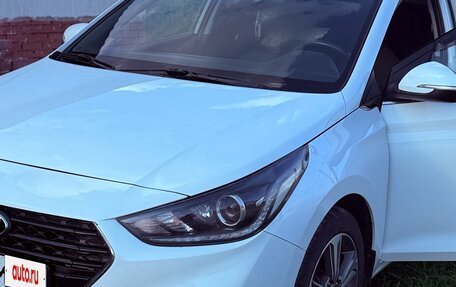 Hyundai Solaris II рестайлинг, 2017 год, 1 300 000 рублей, 2 фотография