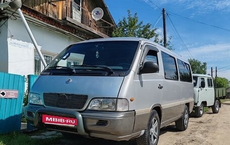 SsangYong Istana, 2001 год, 600 000 рублей, 11 фотография