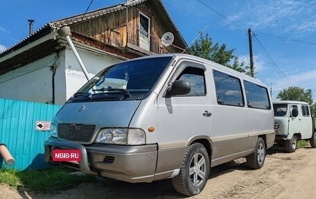 SsangYong Istana, 2001 год, 600 000 рублей, 12 фотография