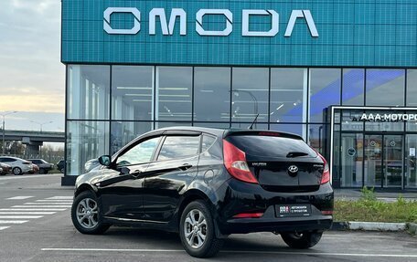 Hyundai Solaris II рестайлинг, 2015 год, 865 000 рублей, 3 фотография