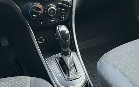 Hyundai Solaris II рестайлинг, 2015 год, 865 000 рублей, 12 фотография