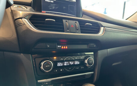 Mazda 6, 2016 год, 1 600 000 рублей, 14 фотография