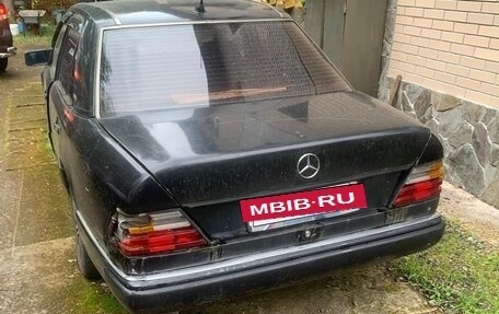 Mercedes-Benz W124, 1991 год, 130 000 рублей, 2 фотография