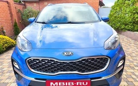 KIA Sportage IV рестайлинг, 2021 год, 2 385 000 рублей, 2 фотография