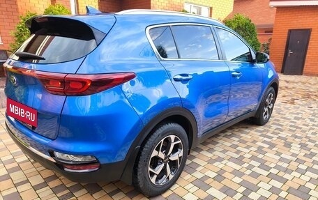 KIA Sportage IV рестайлинг, 2021 год, 2 385 000 рублей, 5 фотография