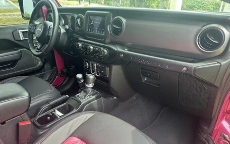 Jeep Wrangler, 2022 год, 4 980 000 рублей, 15 фотография