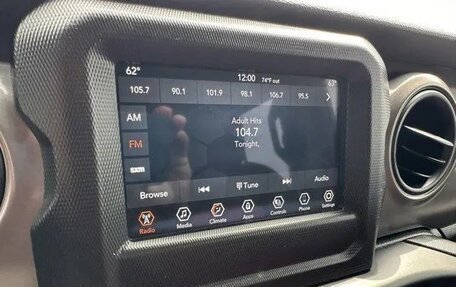 Jeep Wrangler, 2022 год, 4 980 000 рублей, 12 фотография