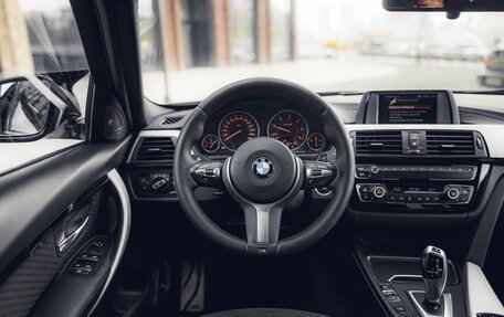 BMW 3 серия, 2018 год, 2 850 000 рублей, 11 фотография
