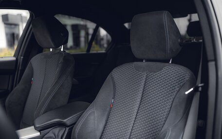 BMW 3 серия, 2018 год, 2 850 000 рублей, 24 фотография