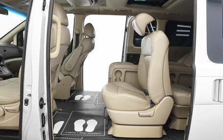 Hyundai Grand Starex Grand Starex I рестайлинг 2, 2009 год, 1 145 000 рублей, 15 фотография