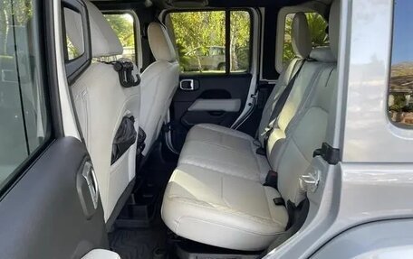 Jeep Wrangler, 2022 год, 3 990 000 рублей, 11 фотография