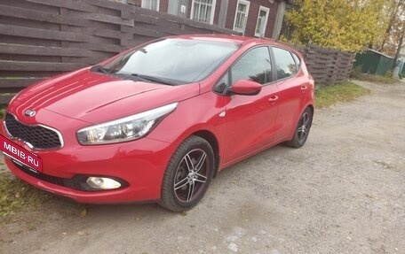 KIA cee'd III, 2015 год, 1 350 000 рублей, 2 фотография