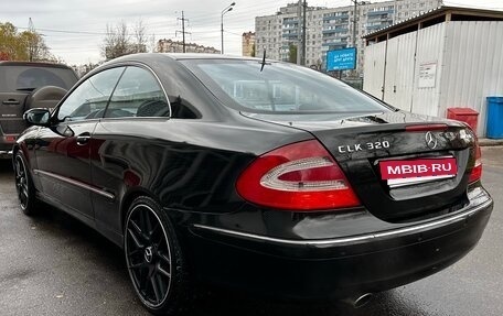 Mercedes-Benz CLK-Класс, 2004 год, 995 000 рублей, 3 фотография