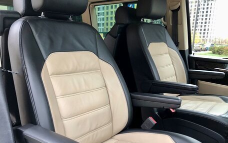 Volkswagen Multivan T6 рестайлинг, 2018 год, 4 499 000 рублей, 32 фотография