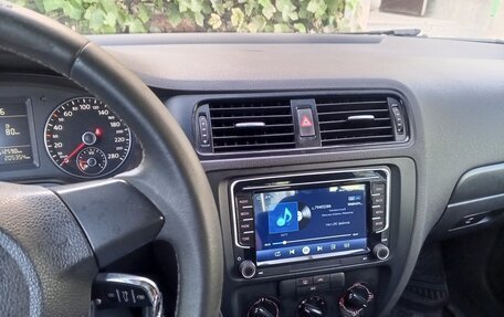 Volkswagen Jetta VI, 2014 год, 860 000 рублей, 2 фотография