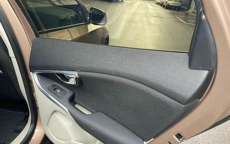 Volvo V40 Cross Country I, 2015 год, 1 490 000 рублей, 7 фотография