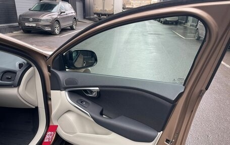 Volvo V40 Cross Country I, 2015 год, 1 490 000 рублей, 24 фотография