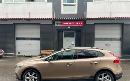 Volvo V40 Cross Country I, 2015 год, 1 490 000 рублей, 34 фотография