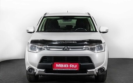 Mitsubishi Outlander III рестайлинг 3, 2014 год, 1 650 000 рублей, 2 фотография