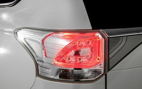 Mitsubishi Outlander III рестайлинг 3, 2014 год, 1 650 000 рублей, 22 фотография