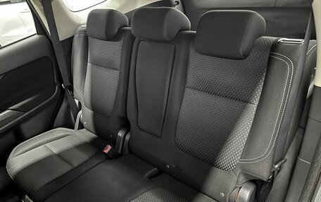 Mitsubishi Outlander III рестайлинг 3, 2019 год, 1 995 000 рублей, 10 фотография