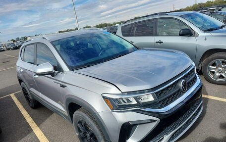 Volkswagen Taos, 2022 год, 1 535 000 рублей, 5 фотография