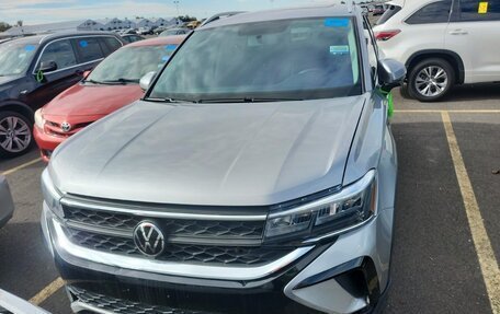 Volkswagen Taos, 2022 год, 1 535 000 рублей, 6 фотография