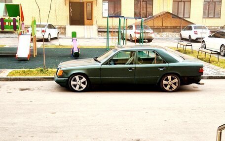 Mercedes-Benz E-Класс, 1995 год, 240 000 рублей, 5 фотография