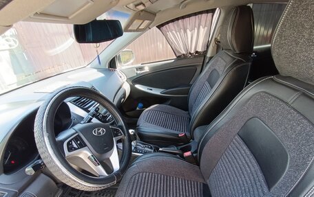 Hyundai Solaris II рестайлинг, 2011 год, 880 000 рублей, 5 фотография