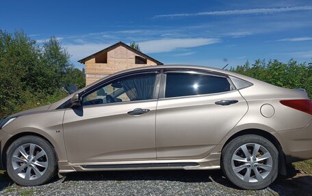 Hyundai Solaris II рестайлинг, 2011 год, 880 000 рублей, 8 фотография