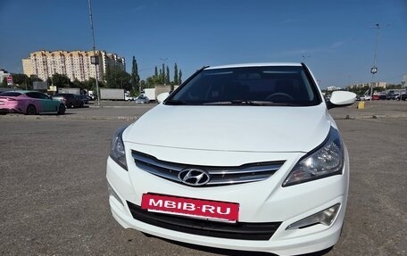 Hyundai Solaris II рестайлинг, 2016 год, 799 000 рублей, 2 фотография
