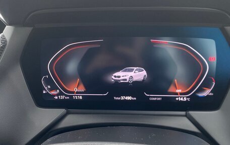 BMW 1 серия, 2022 год, 1 850 000 рублей, 31 фотография