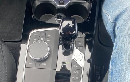 BMW 1 серия, 2022 год, 1 850 000 рублей, 28 фотография