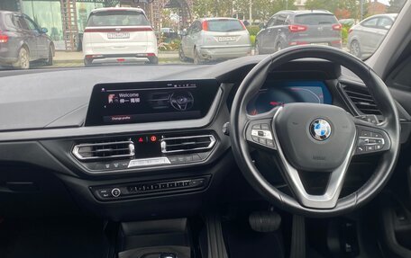 BMW 1 серия, 2022 год, 1 850 000 рублей, 36 фотография