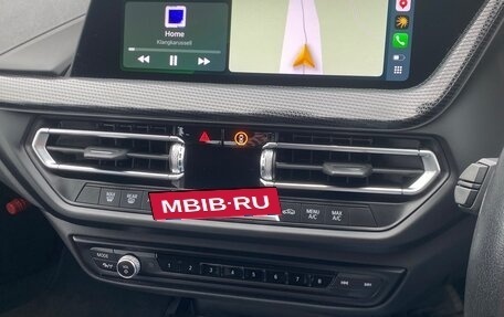 BMW 1 серия, 2022 год, 1 850 000 рублей, 30 фотография